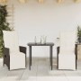 Verstellbare, braune Poly Rattan Gartensessel mit Kissen, 2er Set. Gartenstühle für entspannte Stunden im Freien.