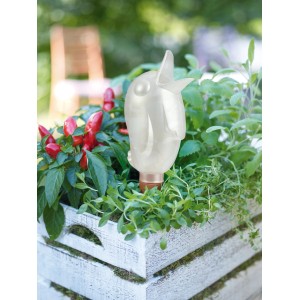 Scheurich Bördy Green XL Bewässerungsfigur im Pflanzkasten mit Kräutern und Chili.