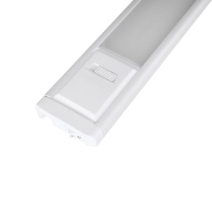 Weiße Eglo LED-Unterbauleuchte Repilado 2 mit integriertem CCT-Schalter und Ein/Aus-Schalter.