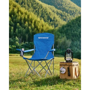 Blaues Songmics Campingstuhl-Set, faltbar, mit Getränkehalter und Zubehör im Grünen.