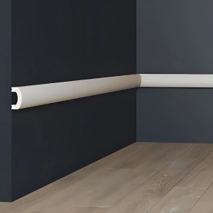 Weiße PROFHOME Friesleiste (200 cm) als Wandabschluss im modernen Raum.
