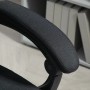 Detailansicht: Armlehne des schwarzen Vinsetto Bürostuhls mit Leinenoptik.