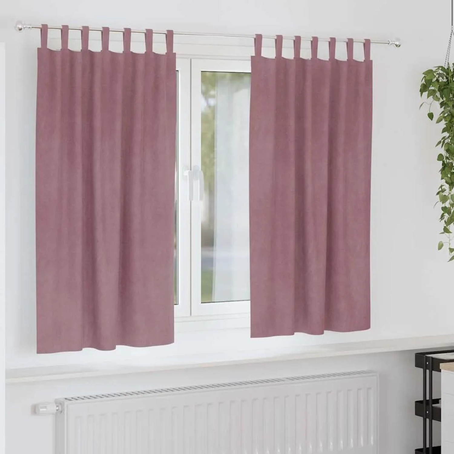Zwei dunkelrosa Samt-Verdunkelungsvorhänge (140x175 cm) mit Schlaufen am Fenster. Für Wohnzimmer & Schlafzimmer.