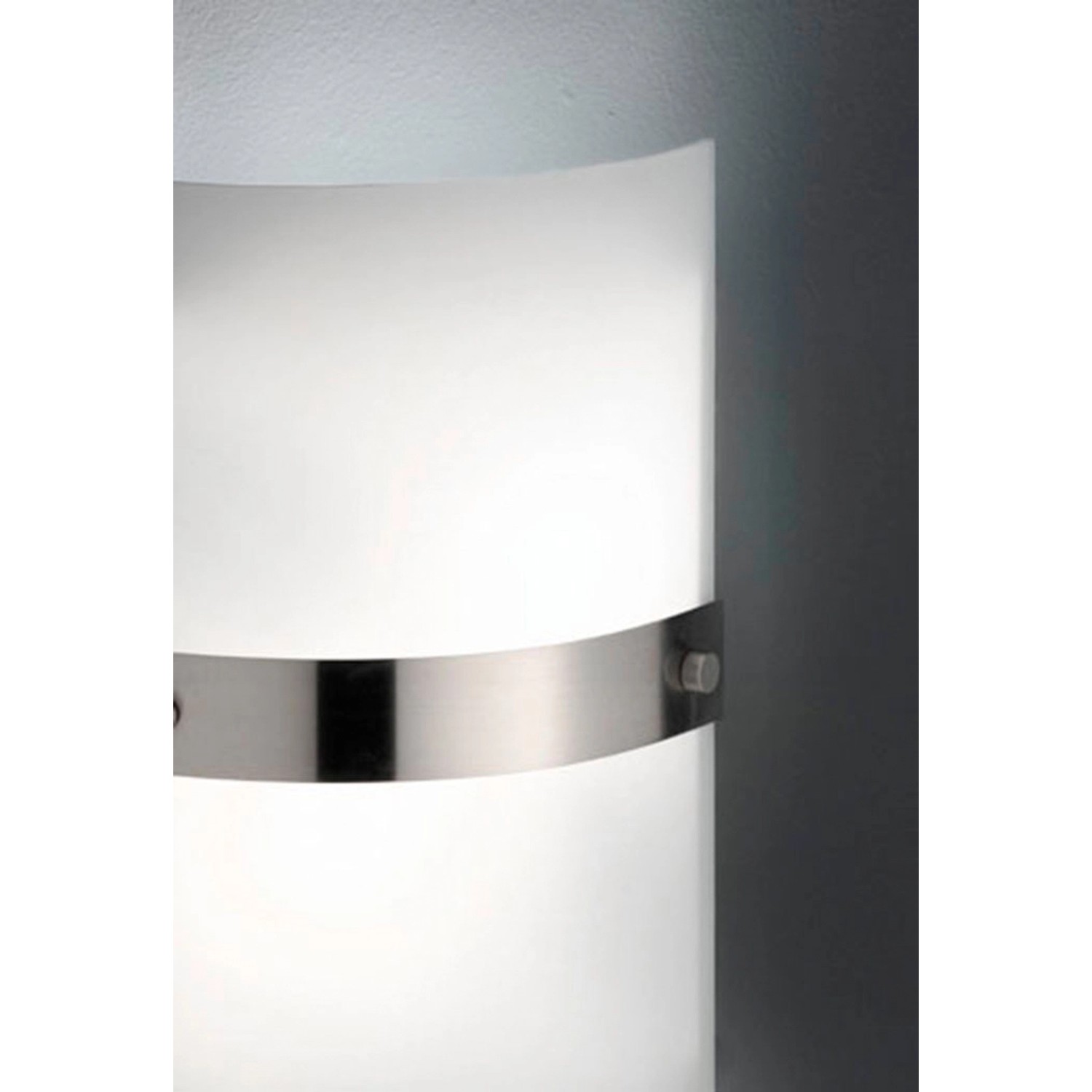 Moderne, 2-flammige Paul Neuhaus Wandleuchte Square aus Stahl mit Opalglas.