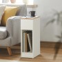 SoBuy Nachttisch FBT111-WN in Weiß mit Schublade und offenem Fach neben Sofa.