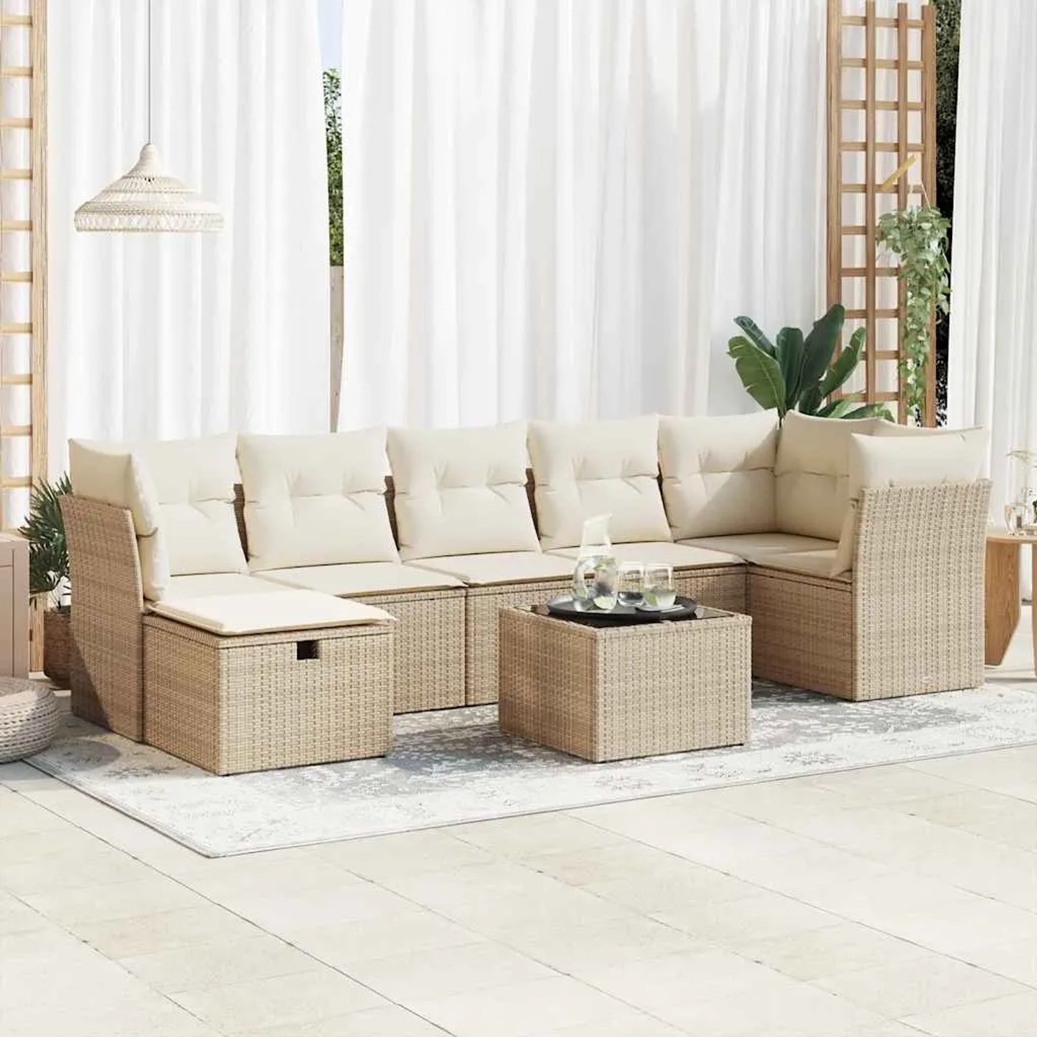 Beige 8-tlg. Garten-Sofagarnitur aus Polyrattan mit Kissen und Tisch für Terrasse und Garten.