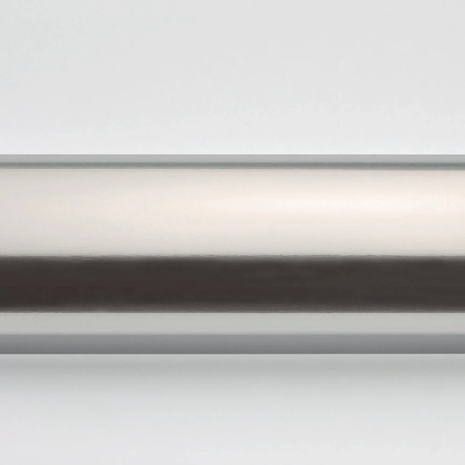 Detailaufnahme: Breuer Seitenwand Quick72 Panorama, Chromprofil.