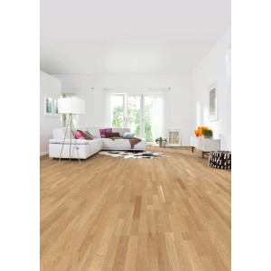 Heller Wohnraum mit Living by Haro Parkett Eiche Schiffsboden geölt. Gemütliche Atmosphäre.