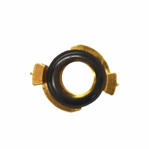 Messing Gewindestück 3/4 Innengewinde mit schwarzem O-Ring. Robuste Schnellkupplung für Sanitäranlagen.
