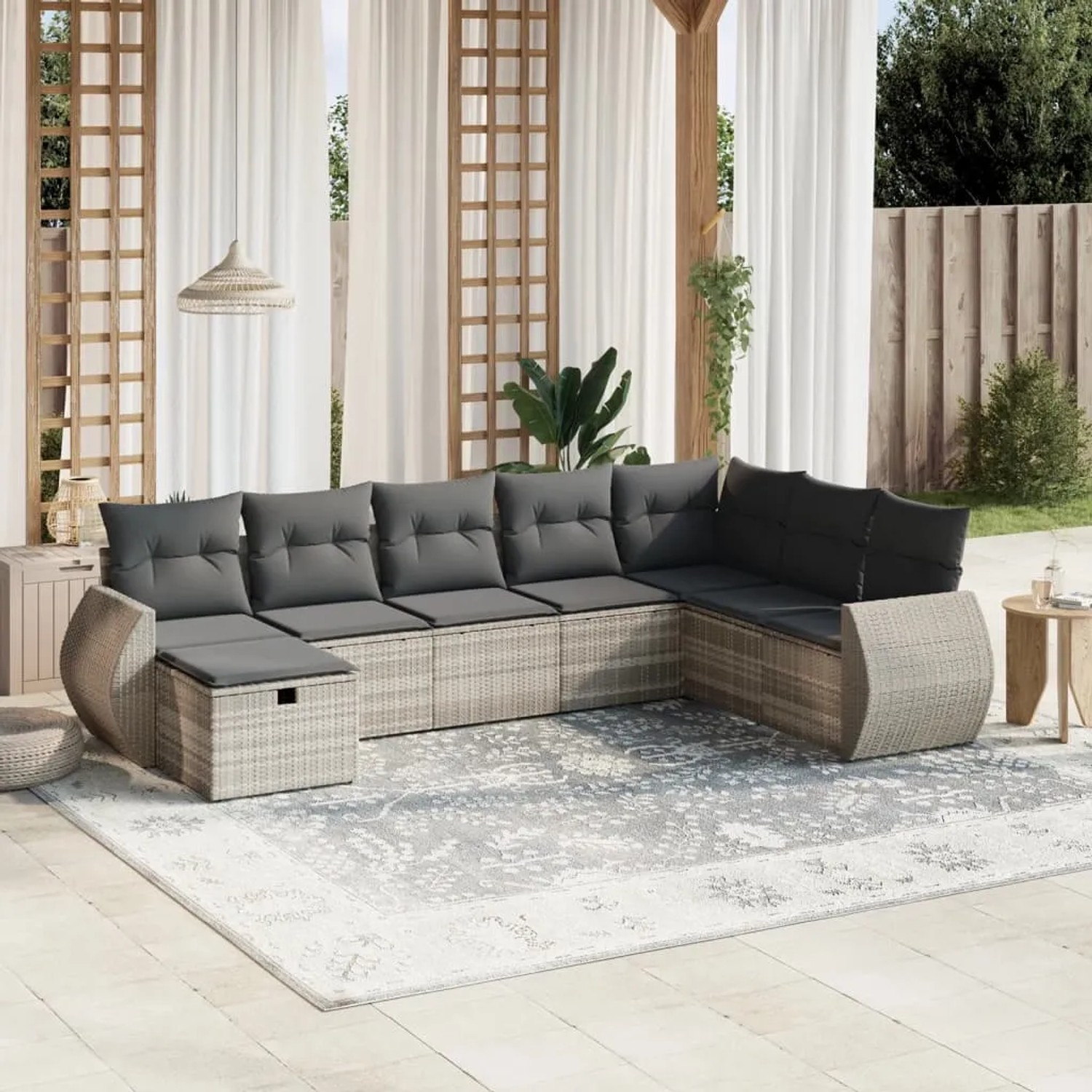 Hellgraue 8-tlg. vidaXL Garten-Sofagarnitur aus Poly Rattan mit grauen Kissen.