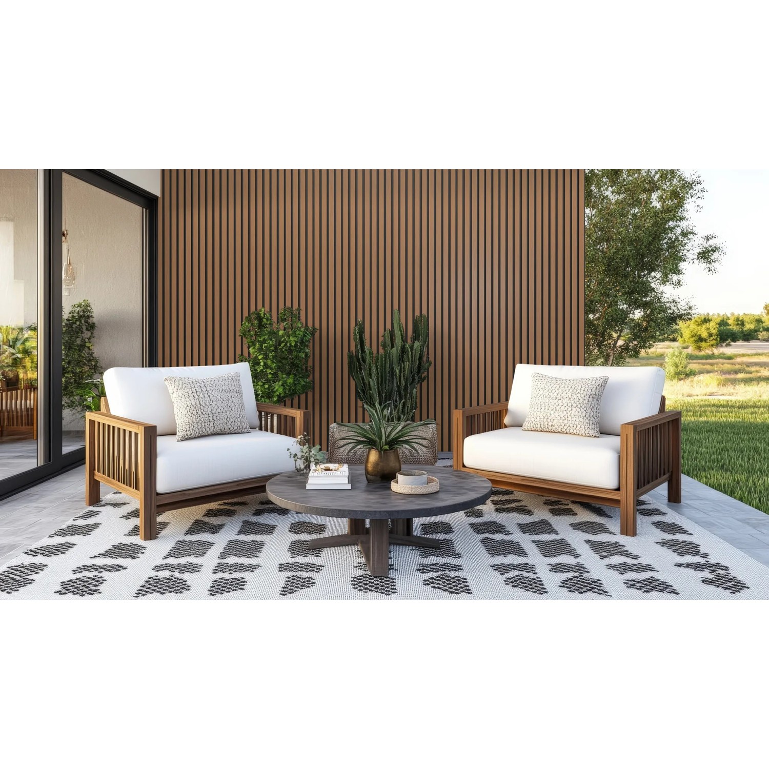 Terrasse mit Equipped WPC Wandpaneel Eiche Natur, Sesseln und Tisch. Dekor-Paneele für den Außenbereich.