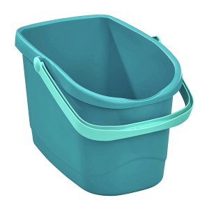 Türkisfarbener Leifheit Eimer Power Clean M für Reinigungsarbeiten mit ergonomischem Griff.