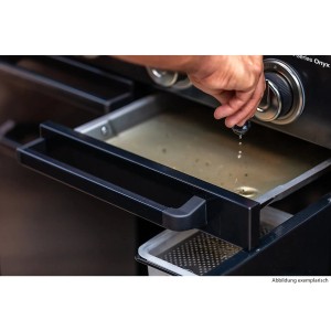 Campingaz Gasgrill 4 Series Onyx S: Detailaufnahme des InstaClean Aqua Pro Reinigungssystems.