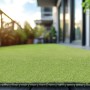 Grüne Grasfliesen als 4er-Set (30x30 cm) für Balkon und Terrasse. Kunstrasen mit Stecksystem.