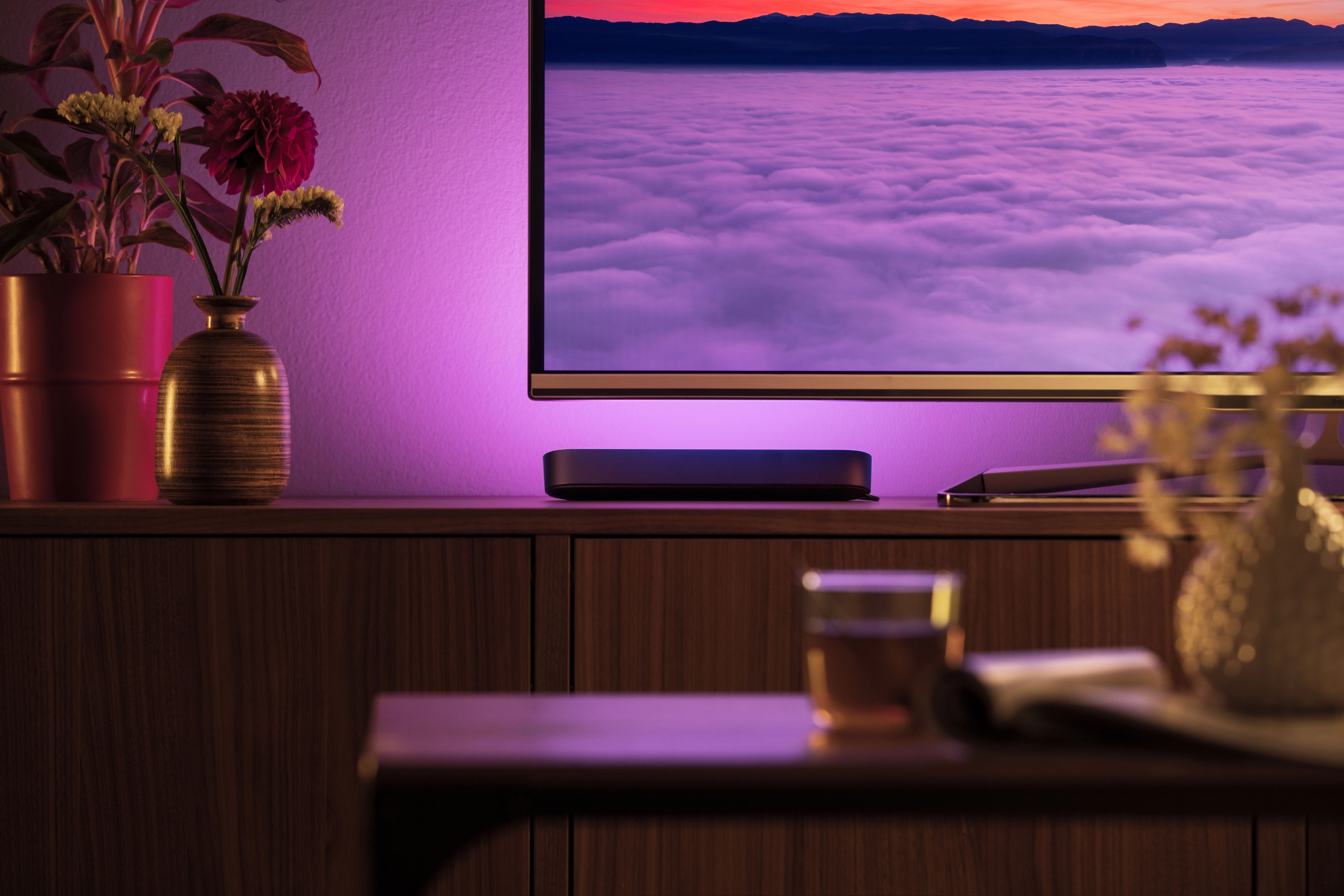 Philips Hue LED-Tischleuchte Play White and Color Ambience Schwarz