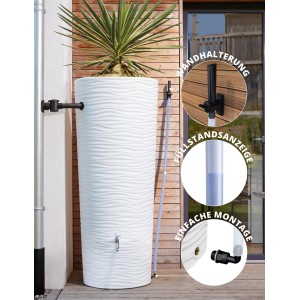 Garantia Schlauchset Aqua-Go 19 mm am Regenwasserbehälter mit Füllstandsanzeige und Wandhalterung.