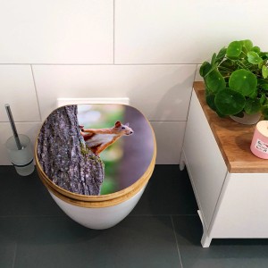 Banjado WC-Sitz aus Bambus mit Eichhörnchen-Motiv und Absenkautomatik.