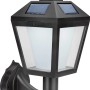Schwarze Solar-LED-Außenleuchte im Laternen-Design, geeignet als Wand- oder Stehleuchte.