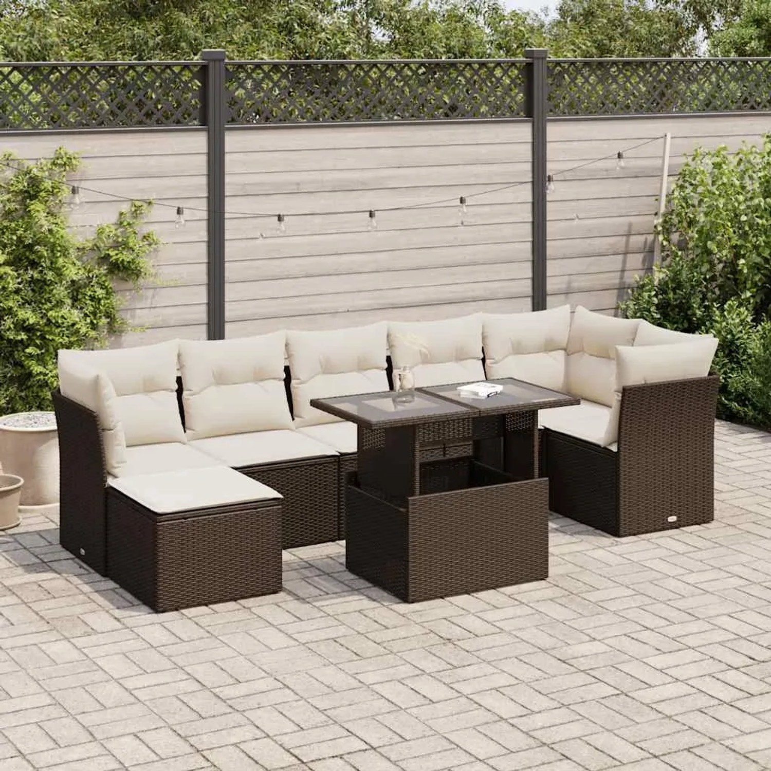Braune 8-tlg. vidaXL Garten-Sofagarnitur mit Kissen und höhenverstellbarem Tisch auf Terrasse.