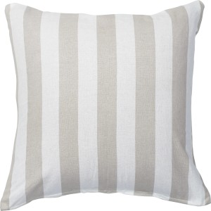 Gefülltes Kissen 40x40 cm mit Blockstreifen in Beige und Weiß.