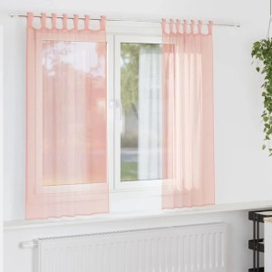 Rosa Voile Vorhänge mit Schlaufen, 2 Stück, 140x140 cm, am Fenster.