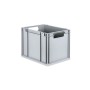 Graue PROREGAL Eurobox 30L mit Scharnierdeckel und gelben Verschlüssen, offene Griffe.