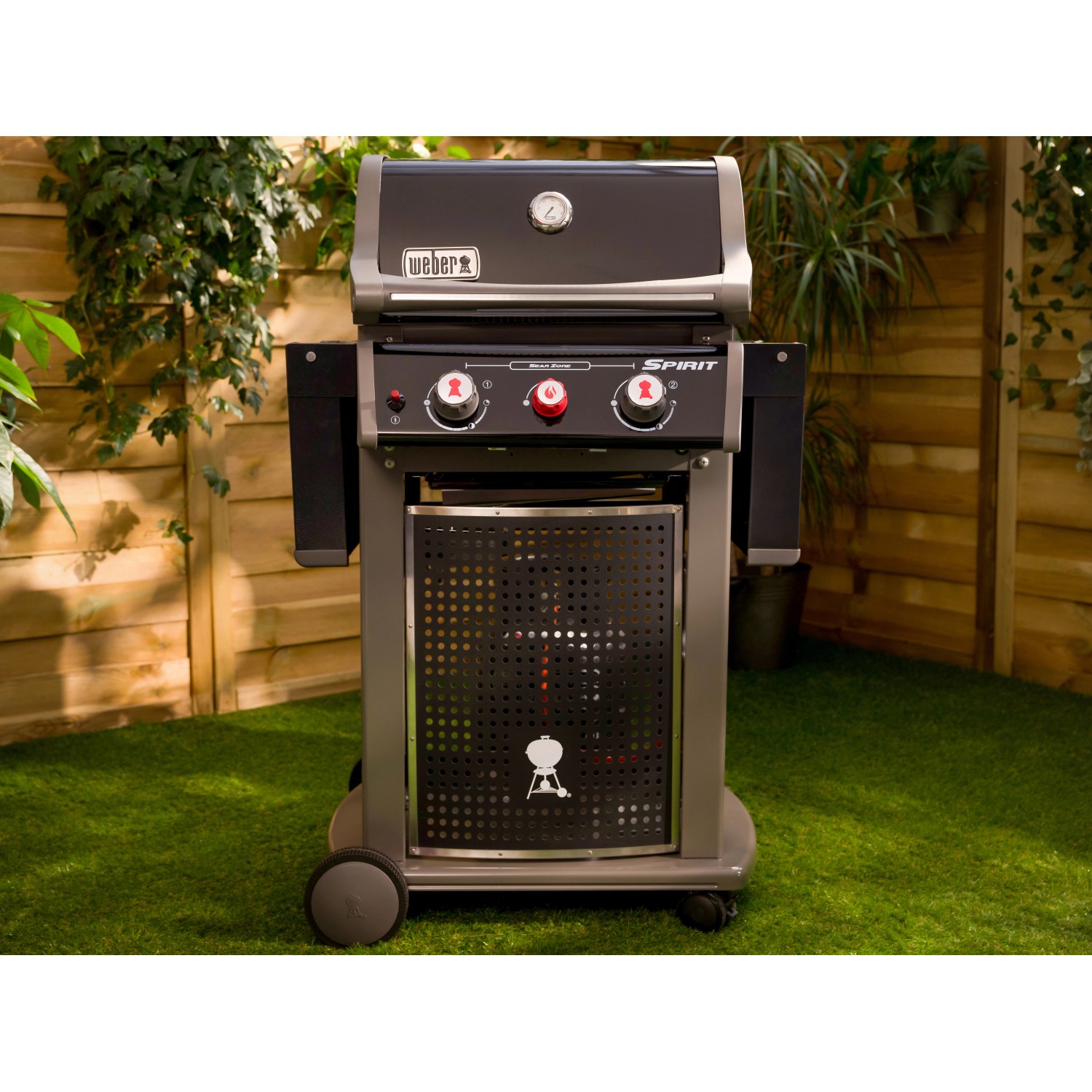Weber Spirit E-220S Gasgrill mit 2 Brennern und Sear Zone. Kompakter Grillwagen für Terrasse und Balkon.