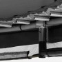 Detailaufnahme Federn und Rahmen vom schwarzen Salta Comfort Edition Ground Trampolin.