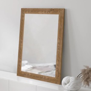 Rechteckiger Wandspiegel (50x70 cm) mit Rahmen in Eiche-Optik im modernen Stil.