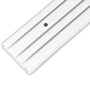 Weiße 3-läufige Gardinenschiene (180 cm) von Bestlivings, geeignet für Gardinenröllchen.