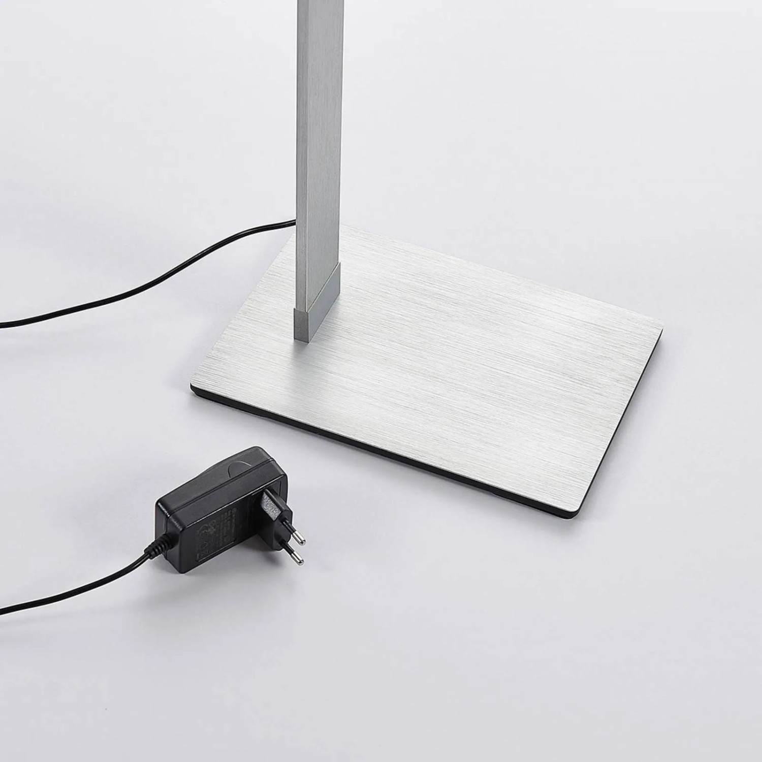 Lucande LED Stehlampe Nicano 9621660 Dimmbar Modern in Alu aus Aluminium 1-flammig Arbeitszimmerleuchte_8