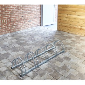 Mottez Fahrradständer mit 5 Doppelbügeln für bis zu 5 Fahrräder, silberfarben.