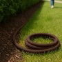 Brauner Relaxdays Tropfschlauch (10m) aus Gummi und PVC zur Bewässerung im Garten.