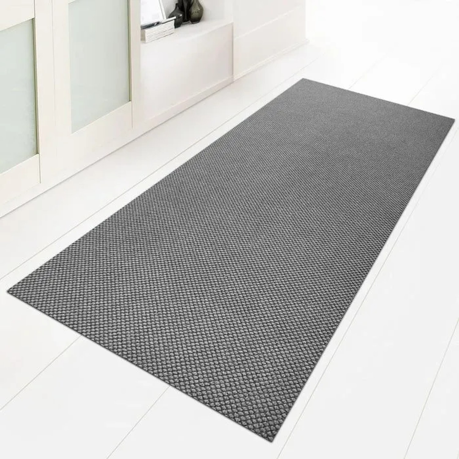 Graue, robuste Schmutzfangmatte 80x350 cm von Floordirekt. Rutschfest und ideal für den Eingangsbereich.