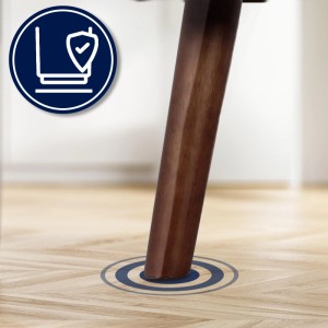 Loungesessel Holzbein mit Bodenschoner auf Parkett. Schützt den Boden vor Beschädigung.