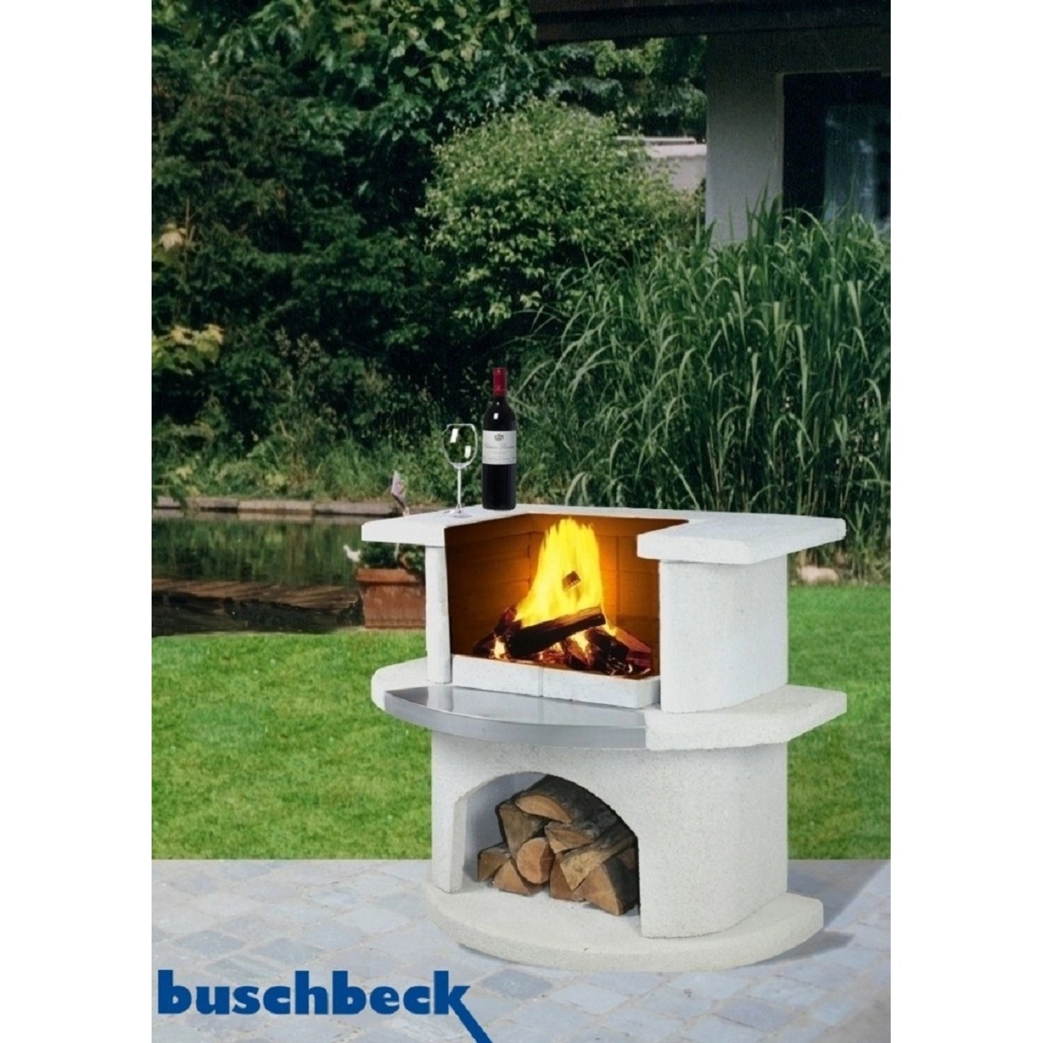 Buschbeck Grillbar Venedig mit weißer Quarzstruktur und Edelstahl-Simsplatte im Garten.