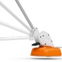 Stihl FSA 30 Akku-Freischneider mit verstellbarem Mähkopf und Teleskopschaft.