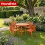 Oranger Gartenstuhl Sitwell aus wetterfestem Kunststoff, stapelbar, mit Tisch im Garten.