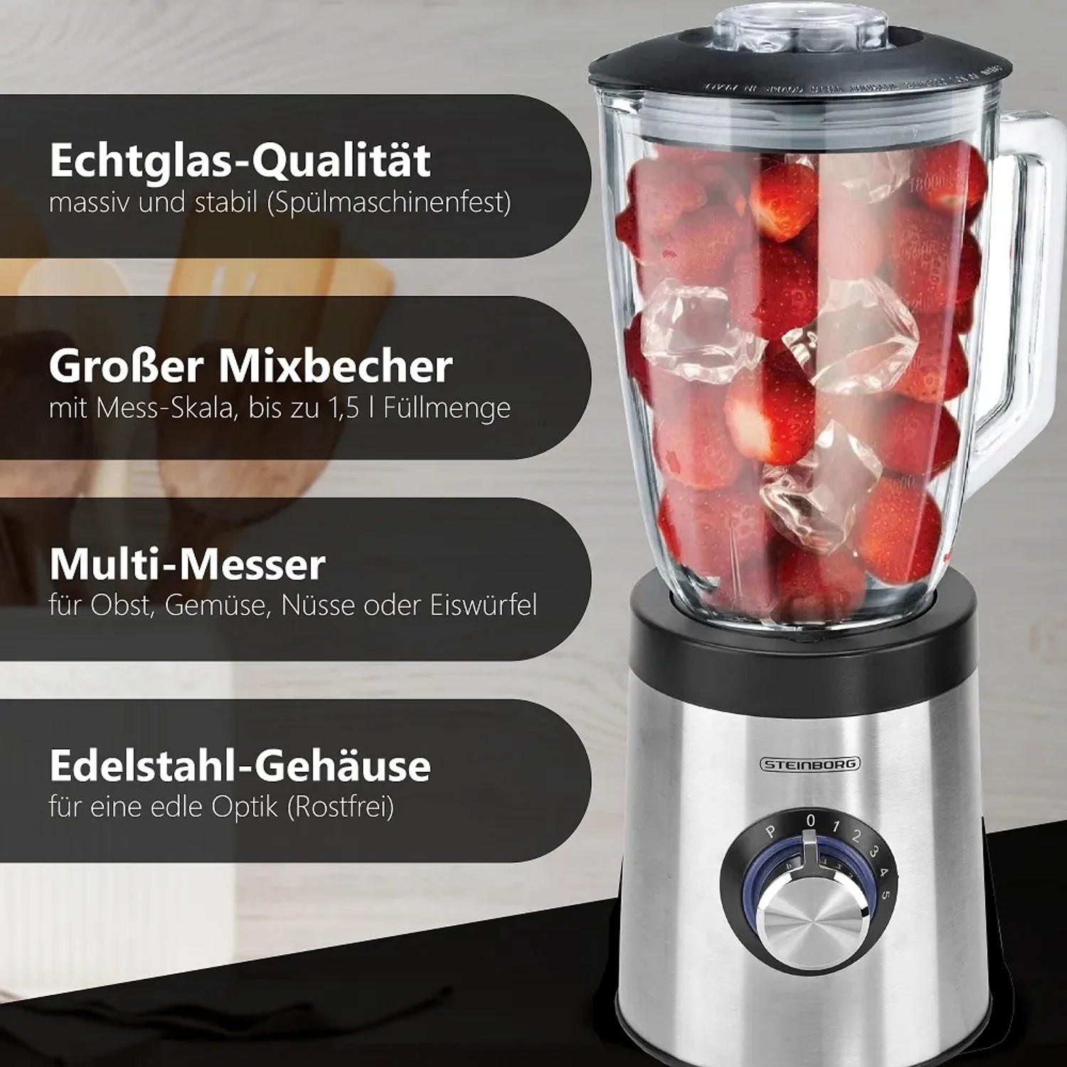 Steinborg Standmixer SB-7020 aus Edelstahl mit Glaskrug, gefüllt mit Erdbeeren und Eiswürfeln.
