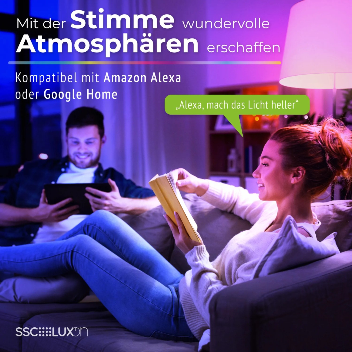 Smarter LED Einbauspot von SSC-LUXon im Wohnzimmer mit farbiger Beleuchtung.