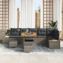 Graues 9-teiliges Garten-Sofaset aus Poly Rattan und Akazienholz mit Kissen.