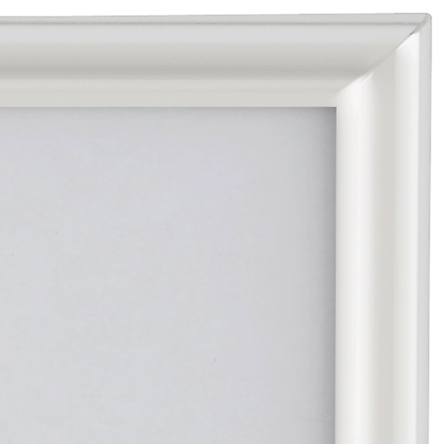 Detailansicht: Silberner Kunststoff Bilderrahmen, 10x15 cm, mit Passepartout.