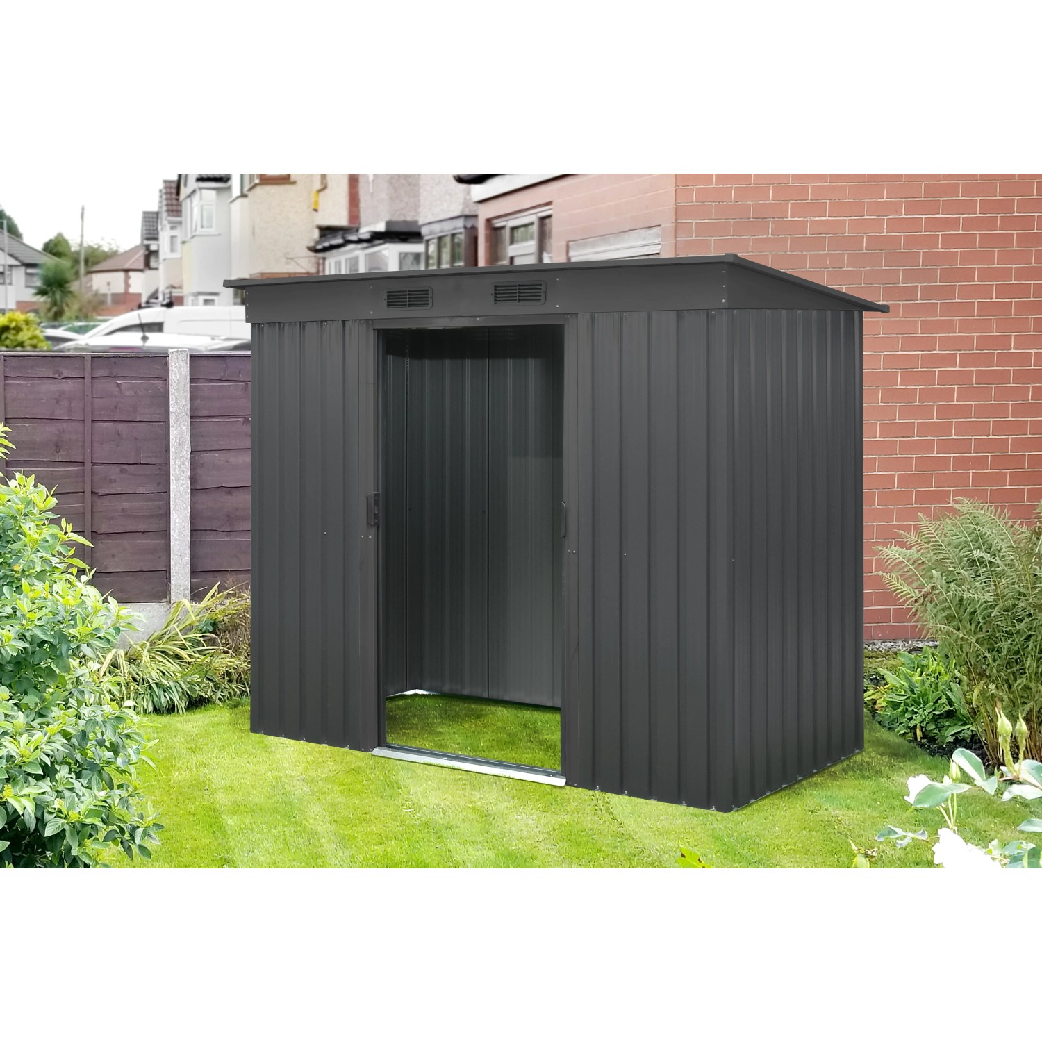 Pergart Metall-Gerätehaus Leipzig, anthrazit, 2 m², mit offenstehender Schiebetür im Garten.