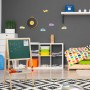 Höhenverstellbare Standtafel aus Naturholz mit Kreidetafel und Whiteboard im Kinderzimmer. Magnetische Maltafel für Kinder.