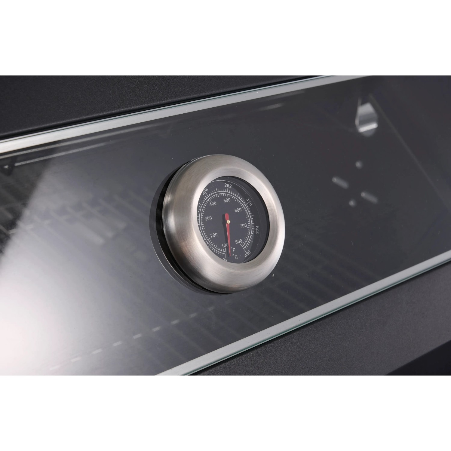 Detailaufnahme des Thermometers der Buschbeck Outdoorküche King Range.