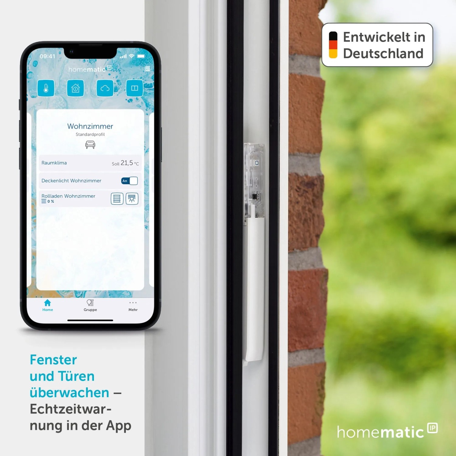 HmIP Fenster- und Türkontakt verdeckt im Fensterrahmen, App-Ansicht auf Smartphone.