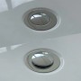 Detailaufnahme: Click-Clack-Ablauf einer AICA Badewanne, Chrom