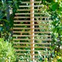 Dobar Rankhilfe Blattform 160 cm aus Lärchenholz im Garten.