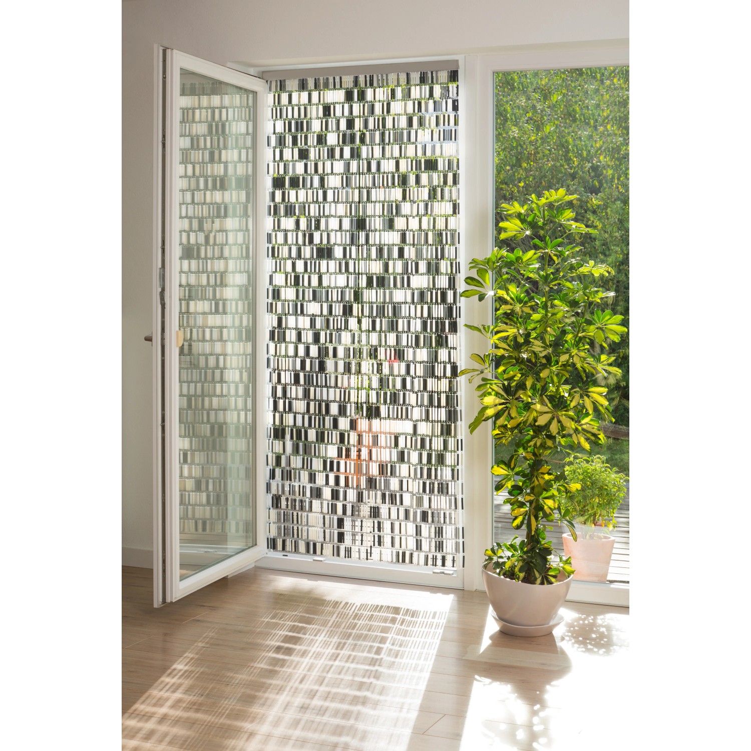 Dekorativer Türvorhang Tube in Schwarz-Grau-Beige, 90x200 cm, als Raumteiler oder Fensterdeko.