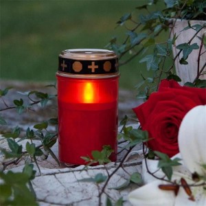 Rotes Star Trading LED-Grablicht Serene aus Kunststoff mit warmweißem Flackern und Timer, für Grab und Außen.